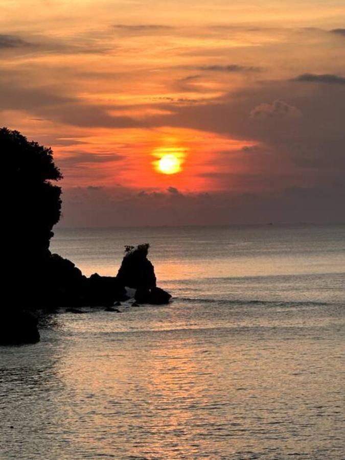 Beach Front Villa , All Mare 2 Uluwatu Exterior foto